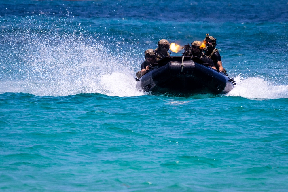 DVIDS Images U S Army Special Forces Storm Miami Beach Image 1 Of 16