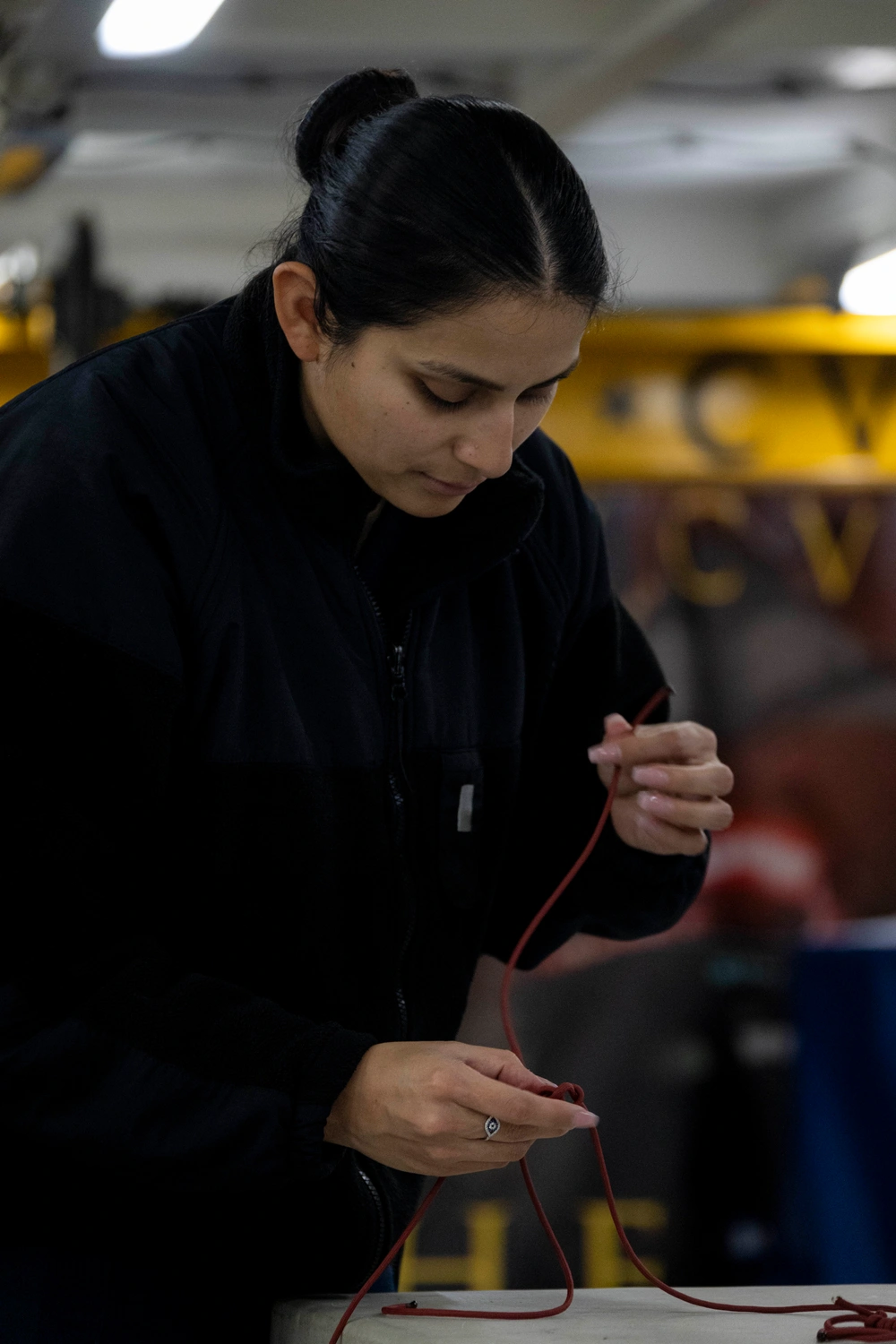 Dvids Images Distinguished Visitors Tie Lines Aboard Uss Gerald R