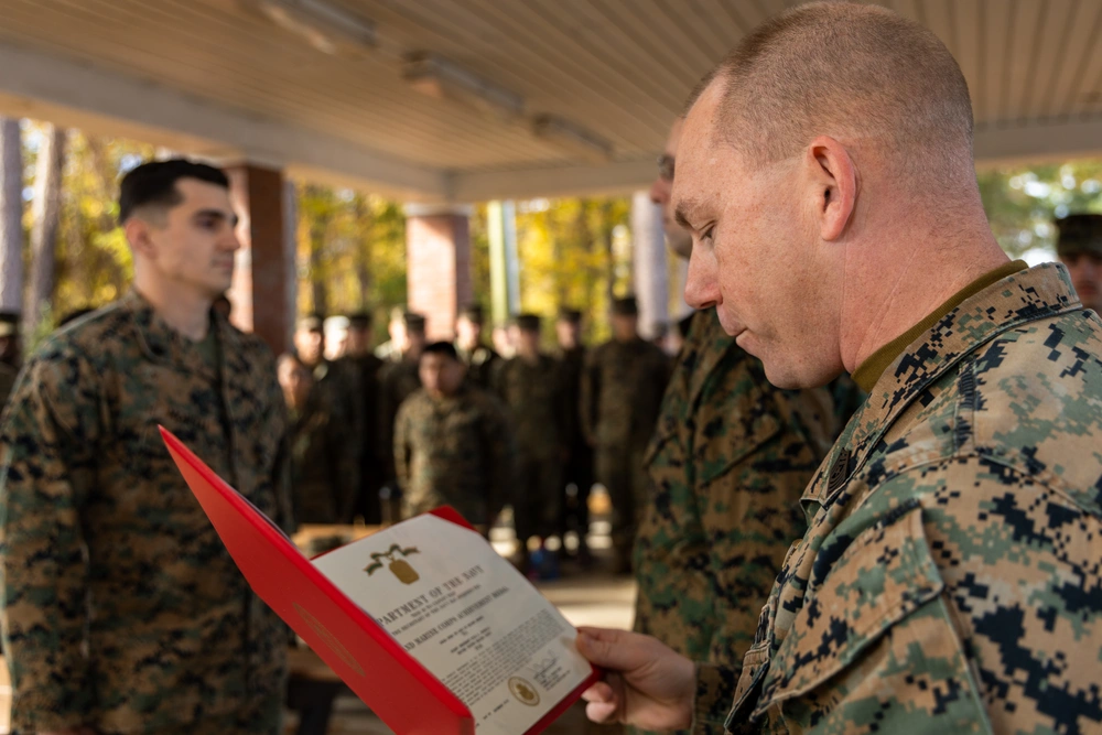 Dvids Images Th Meu Marine Awarded For Saving Multiple People