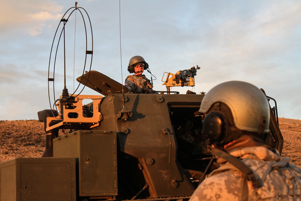 Female soldiers fire rocket system, make Army history