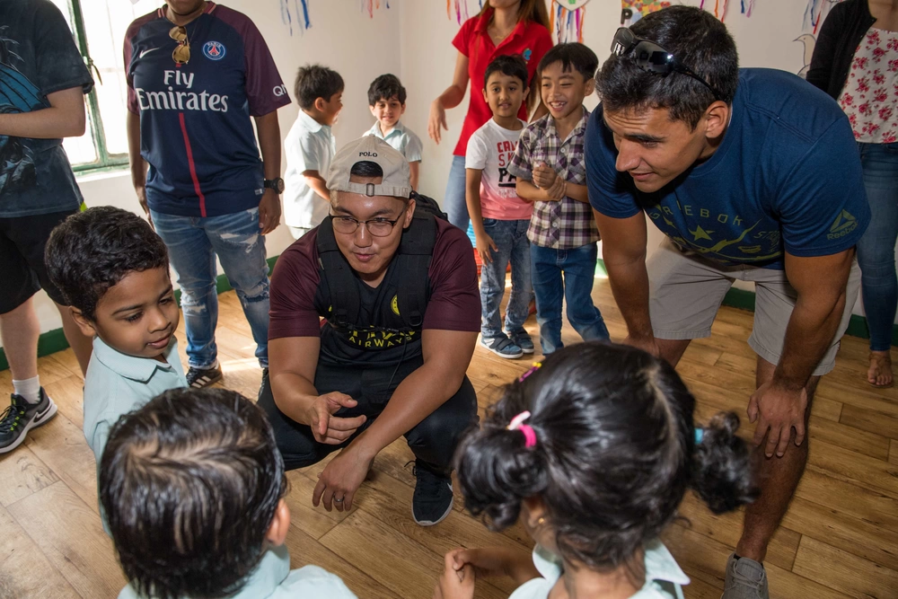 DVIDS - Images - Princeton Sailors Volunteer at Bahrain School [Image 1 ...