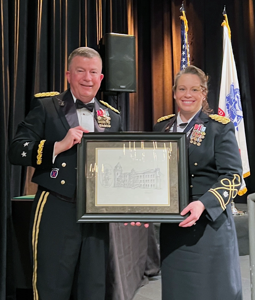 DVIDS - Images - General Visits ROTC Students at University of Minnesota