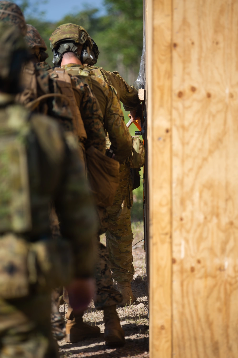 DVIDS - Images - Engineers and Sappers in the Outback [Image 1 of 6]