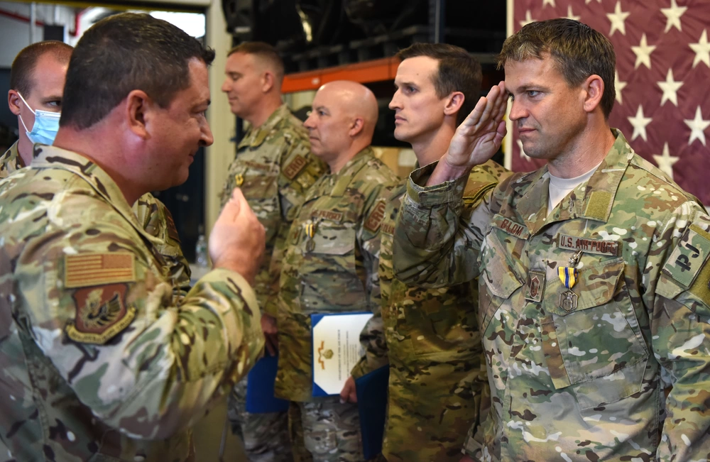 DVIDS - Images - 106th Rescue Wing Airmen Honored [Image 5 of 7]