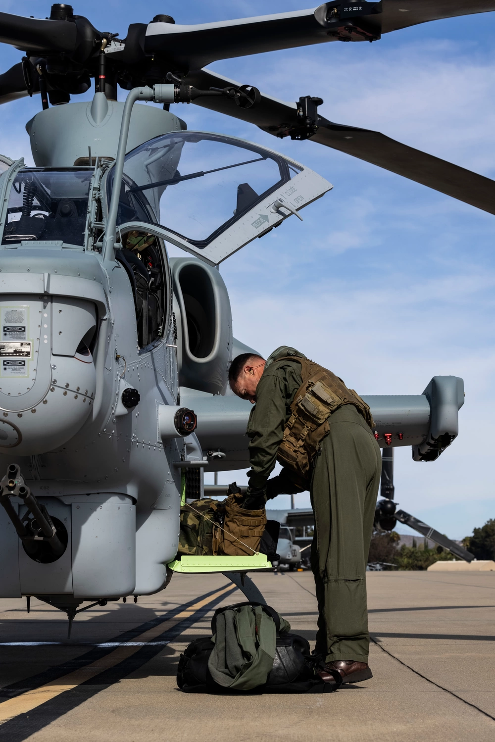 DVIDS - Images - Marine Corps Receives final Bell AH-1Z