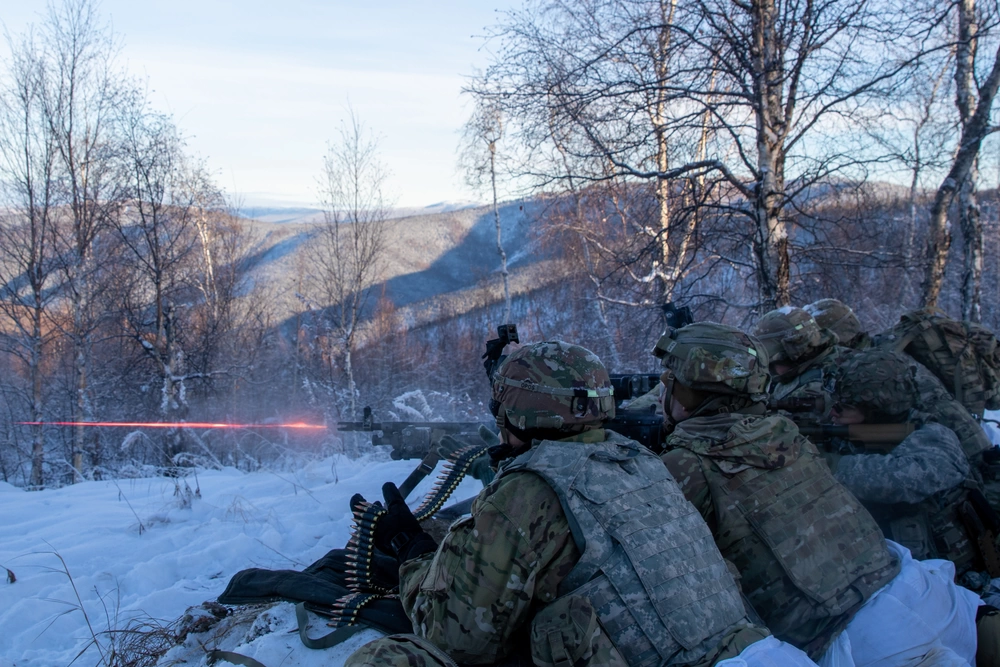 DVIDS - Images - Arctic Soldiers Conduct Live Fire Training