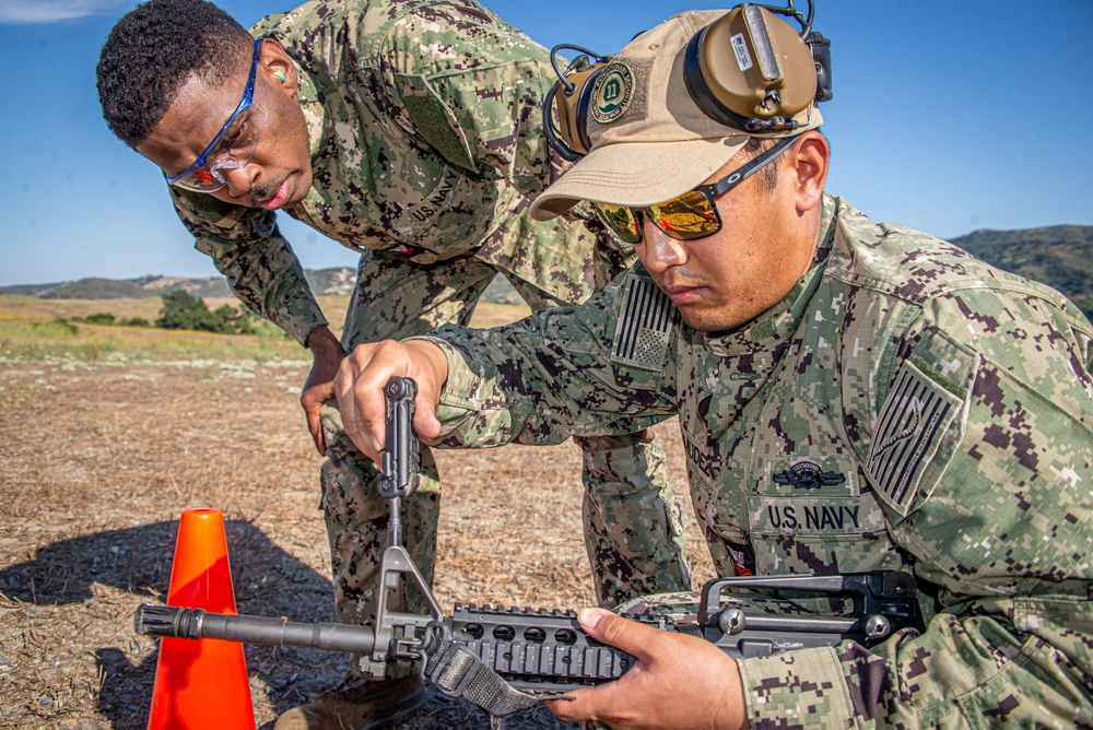 DVIDS - Images - MSRON 11 Conducts a Live Fire Qualification Exercise ...