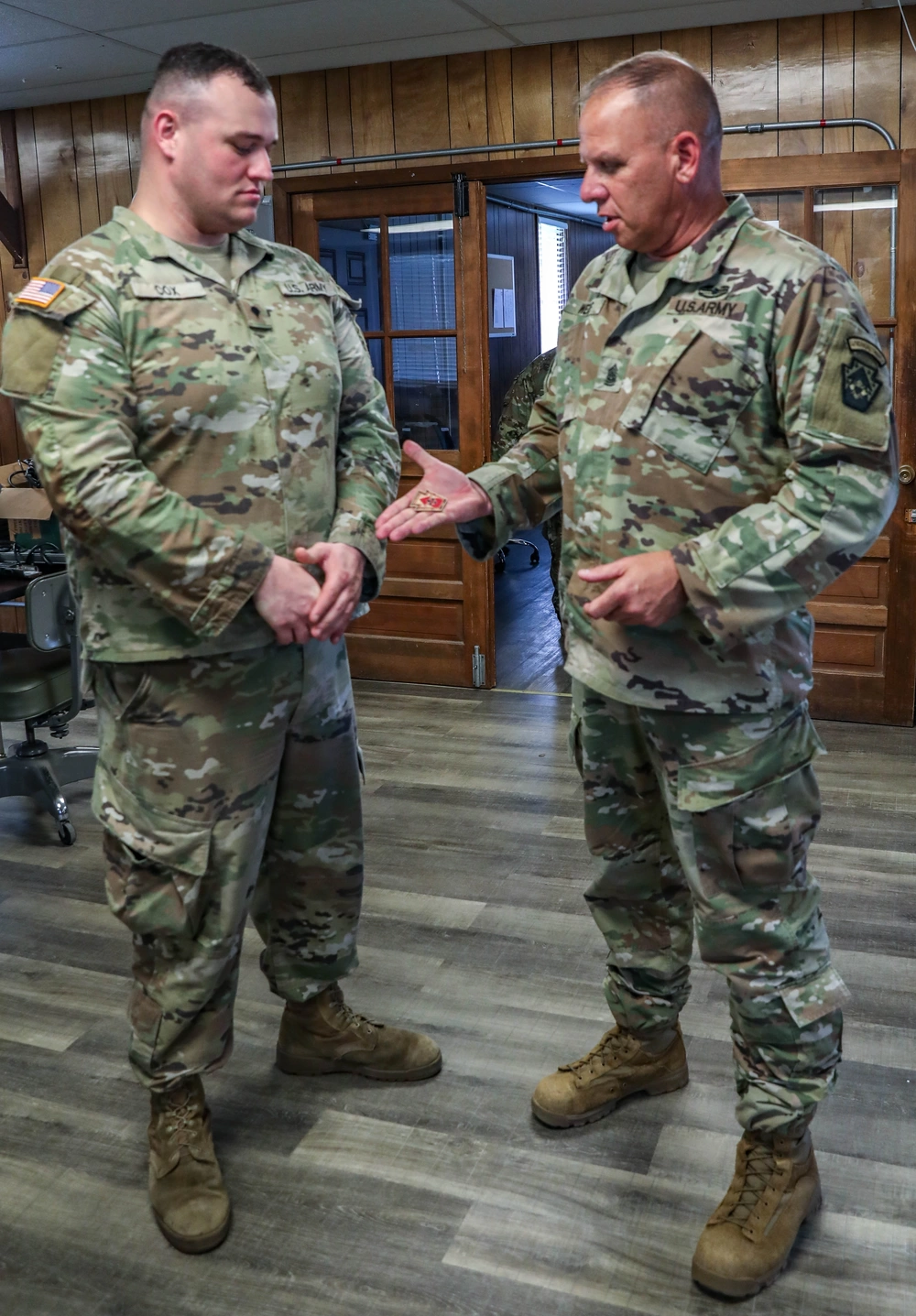 ミリタリー Walking U.S Army Sergeant 2000w_q95.jpg