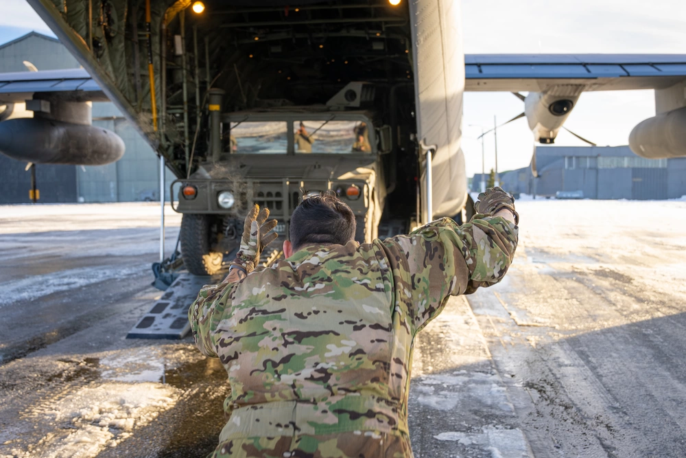 DVIDS - Images - C-130J transports first Chilean Humvee during Southern ...