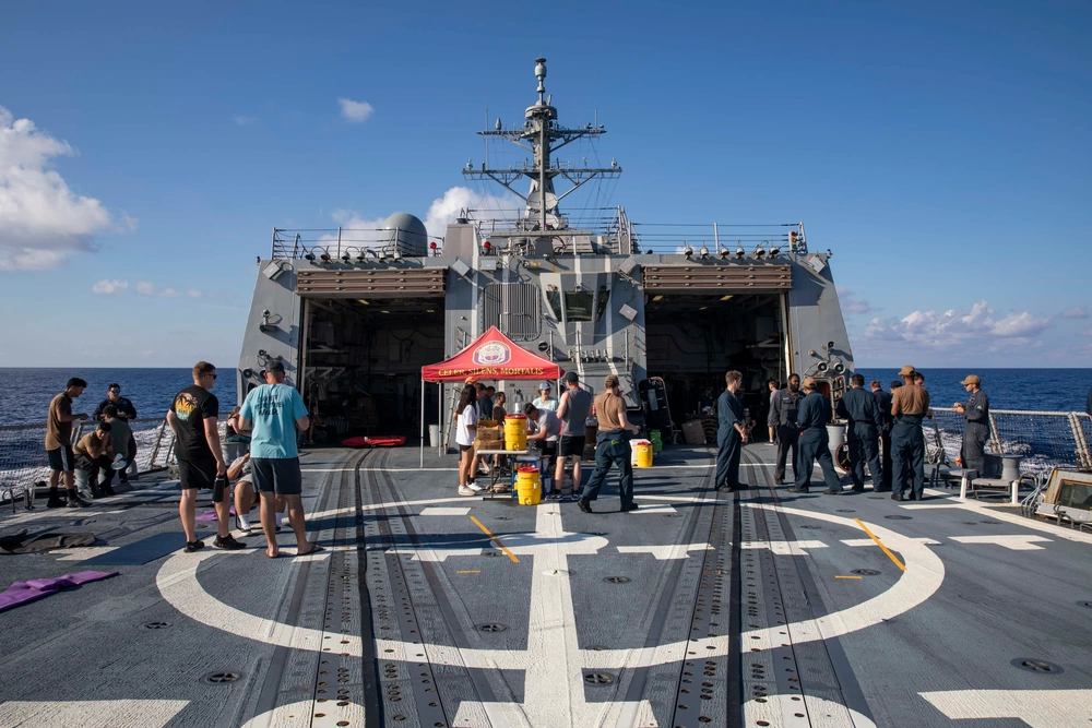 米軍放出品USS RALPH JOHNSON DDG 114 帽子4個セット DVIDS - Images - USS Ralph Johnson (DDG 114) Conducts