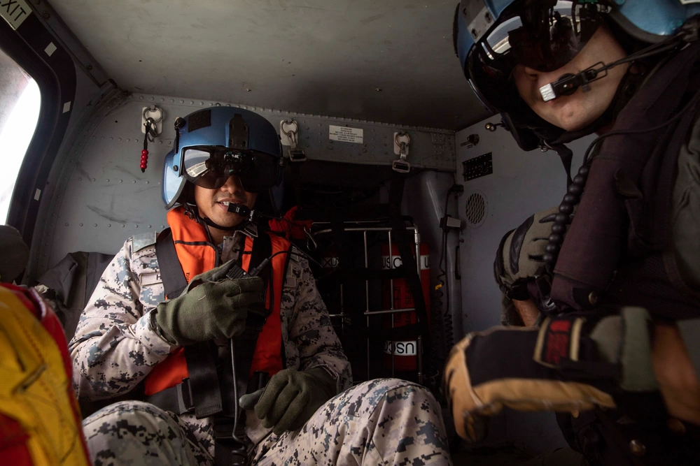 DVIDS - Images - Malaysian Observers Take Part in Flight Ops on USCGC ...