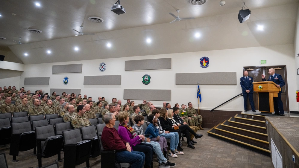 DVIDS - Images - McCormick Assumes Command of Maintenance Group [Image ...