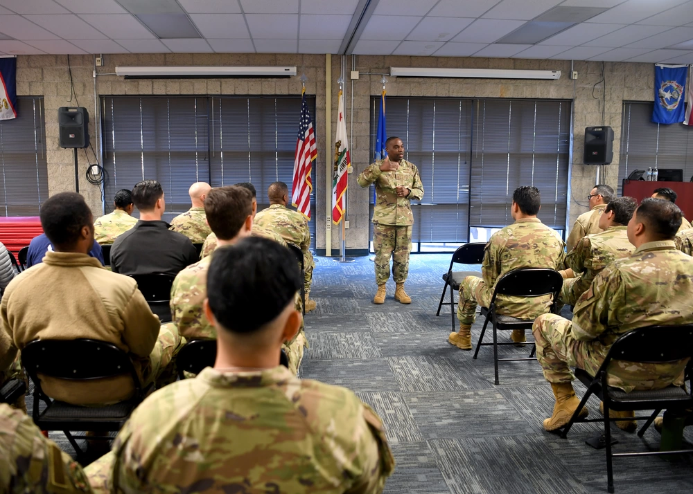 DVIDS - Images - ANG Command Chief visits 147th CBCS [Image 1 of 5]