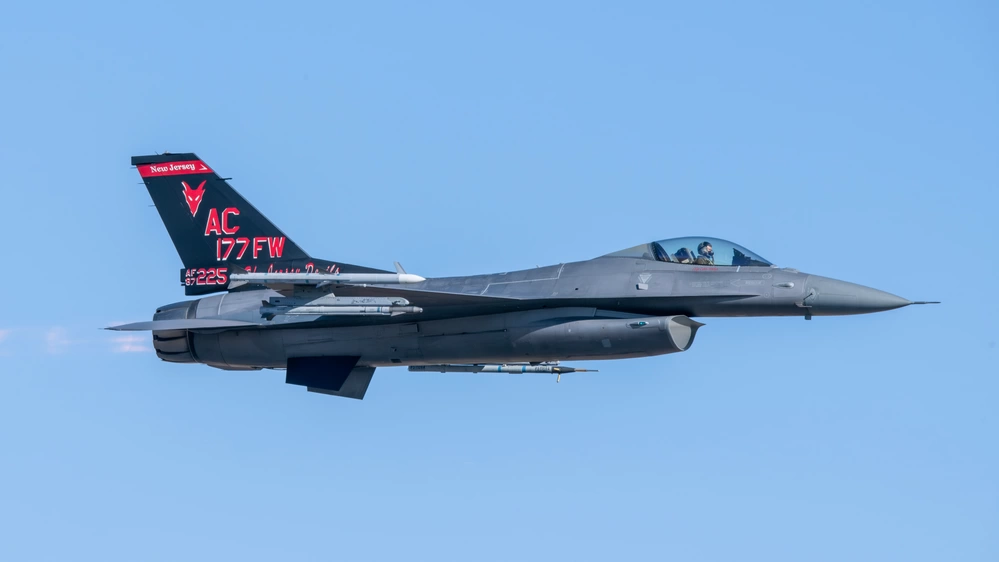 dor　BRIEFING JET TALL MW DVIDS - Images - 177th Fighter Wing Commander Performs