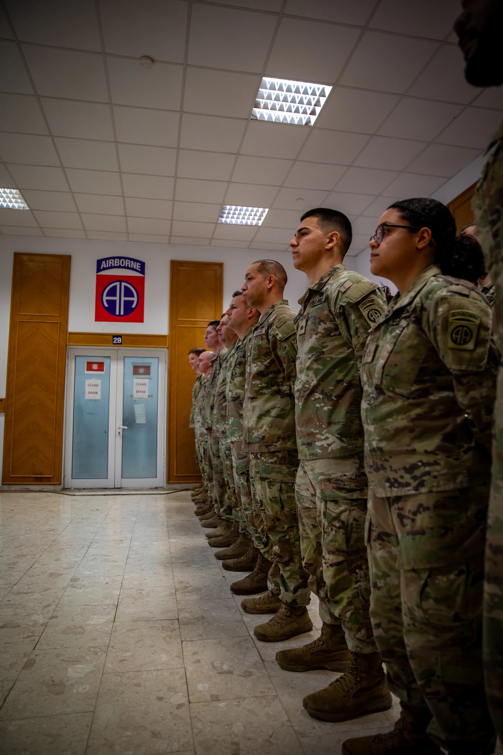 DVIDS - Images - Lieutenant General Christopher Donahue visits 