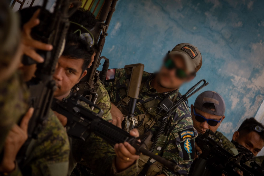 DVIDS - Images - Balikatan 24: SOCOM AFP, 1SFG(A) conduct Joint Combat ...