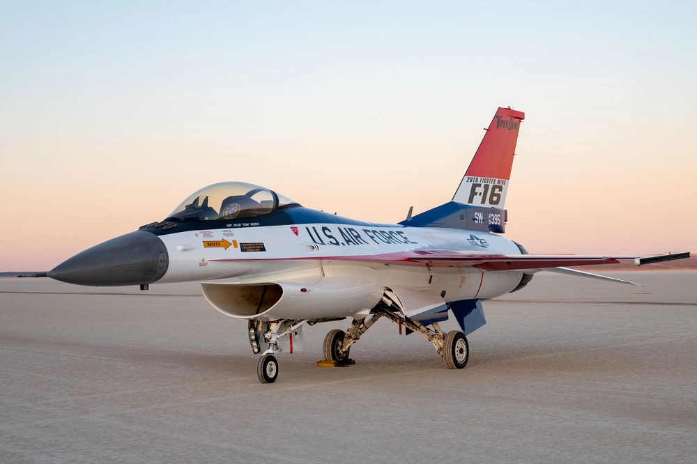 USAF F-16 DEMO TEAM 50周年パッチ The F-16 Viper Demonstration Team releases new 50th