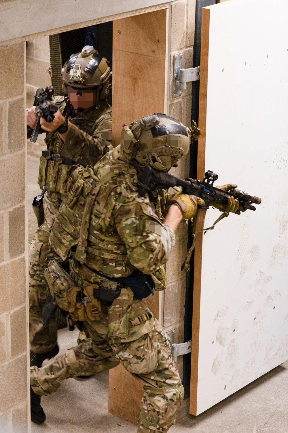 DVIDS - Images - U.S. Army Green Berets perform close quarters combat ...