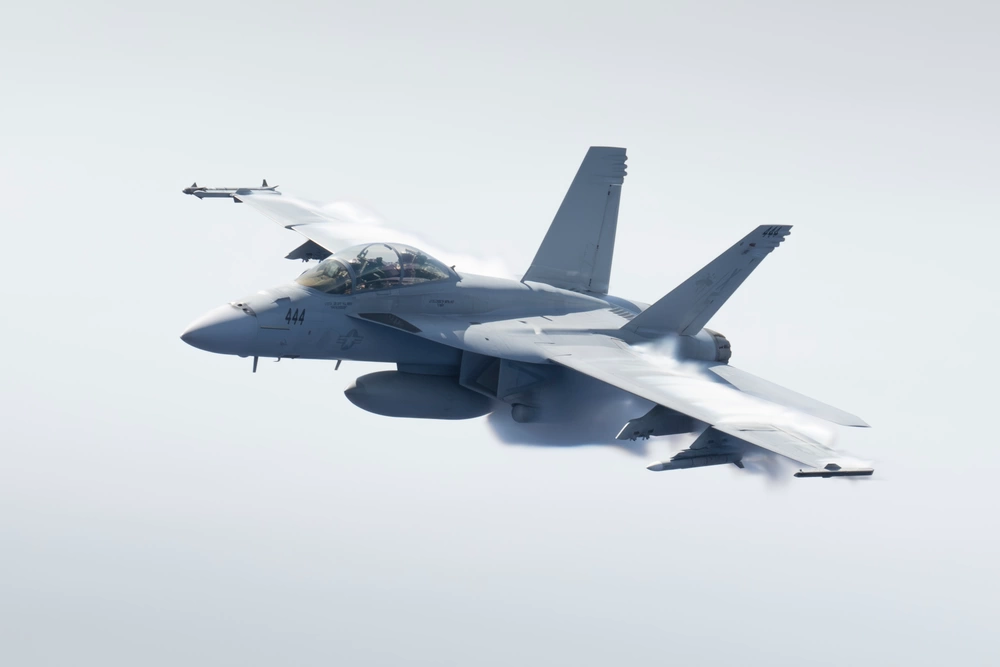 航空機・ヘリコプター 73 HerpaBoeing F/A-18F Super Hornet Boeing F/A-18E/F Super Hornet - Wikipedia