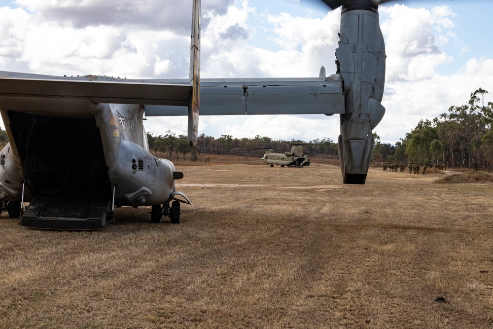 DVIDS - Images - MRF-D 24.3: VMM-268 (Rein.) MV-22B Ospreys fly with ...
