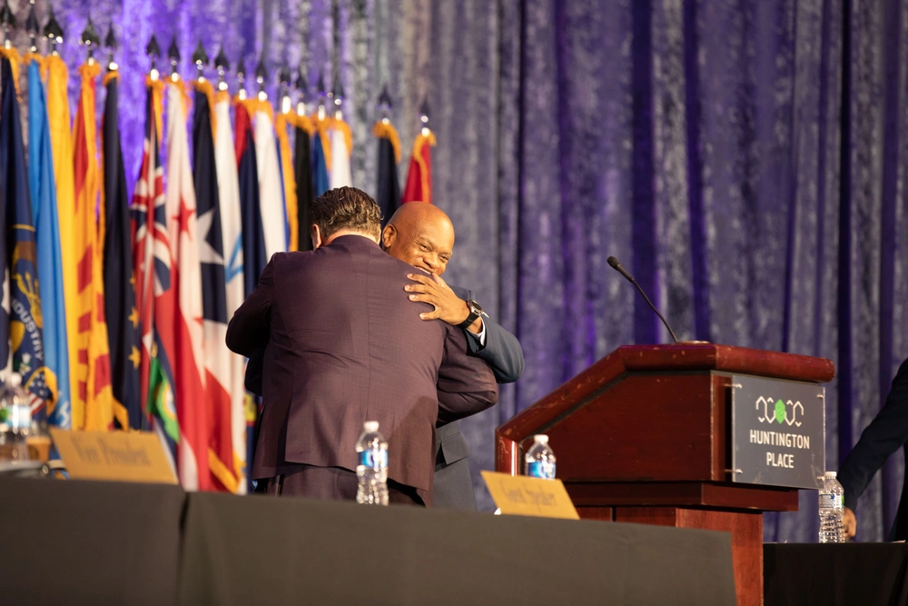DVIDS - Images - Senior Leaders Hug at the Joint Enlisted Leadership ...