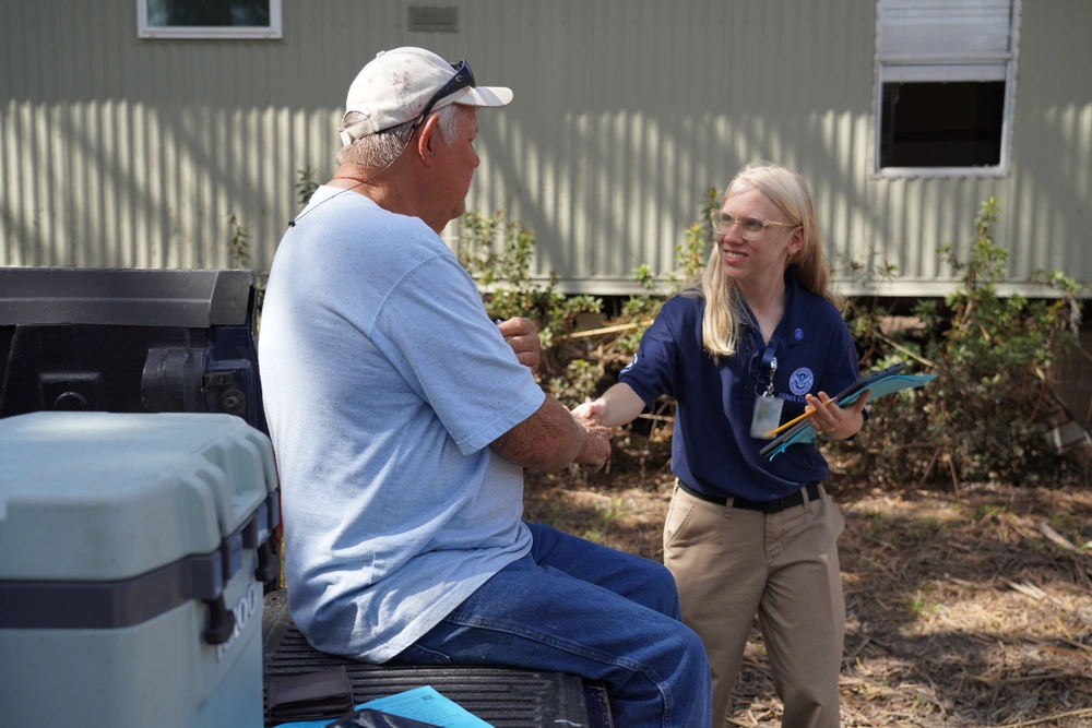 DVIDS - Images - FEMA Disaster Survivor Assistance Team Members Working ...