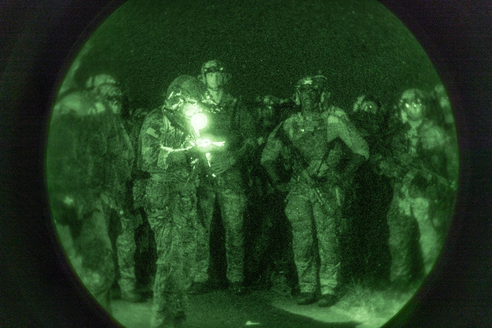 DVIDS - Images - 75th Ranger Regiment conducts Air Assault night ...