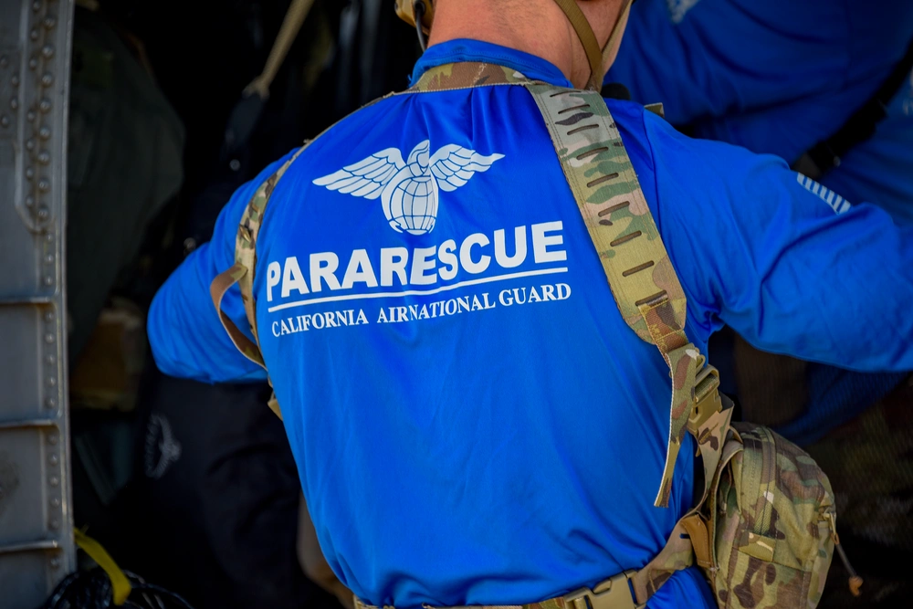 DVIDS - Images - 129RQW Airmen Conducts SAR Operation [Image 3 of 16]