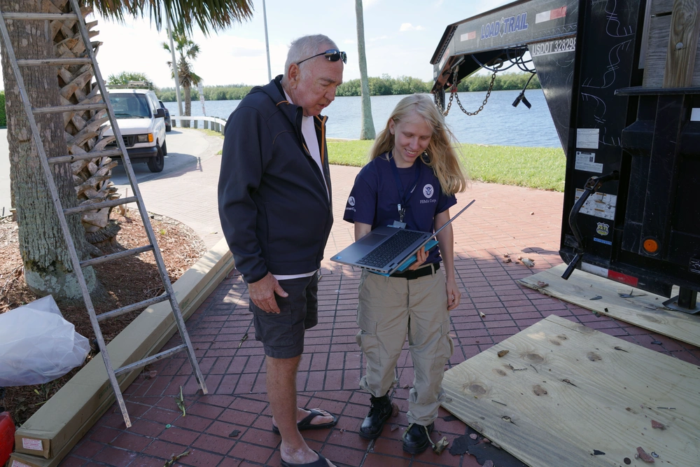 DVIDS Images DSA Crews in Cocoa Beach, Florida [Image 5 of 5]