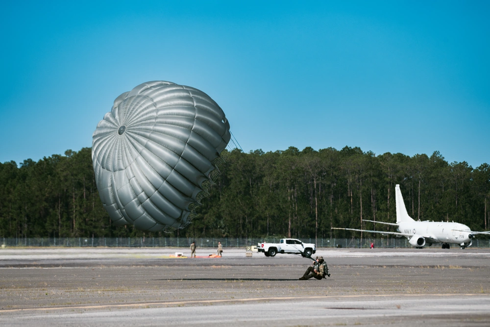 DVIDS - Images - FLARNG Special Forces Perform During NAS Jacksonville ...