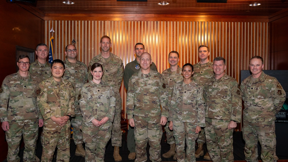 DVIDS Images CSAF, CMSAF visit JBER [Image 1 of 2]
