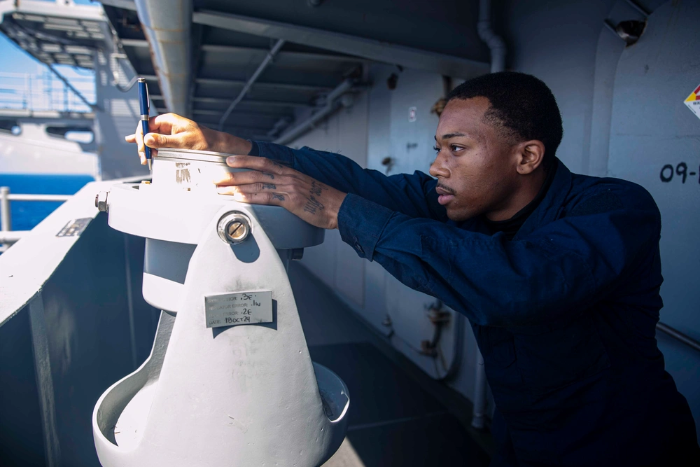 DVIDS Images USS Washington Sailors Train on Measuring