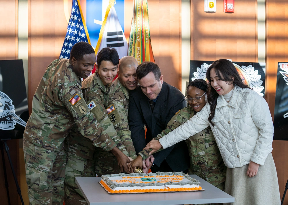 DVIDS - Images - 41st Signal Battalion's Birthday [Image 2 of 3]