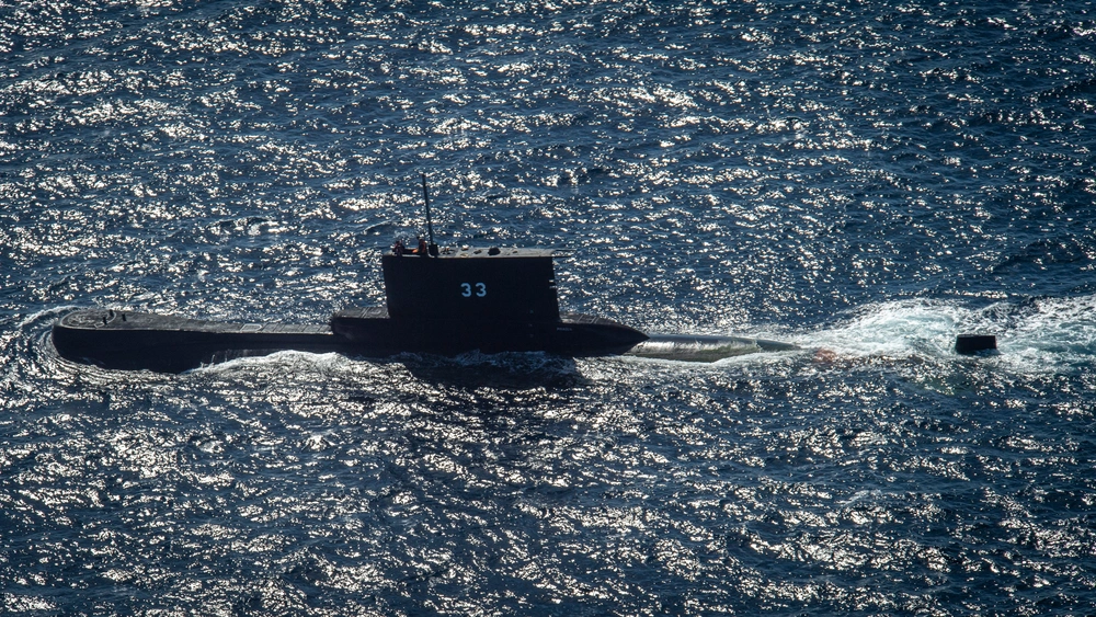 DVIDS Images US, Peruvian Navies Perform Hoisting Exercise [Image 4