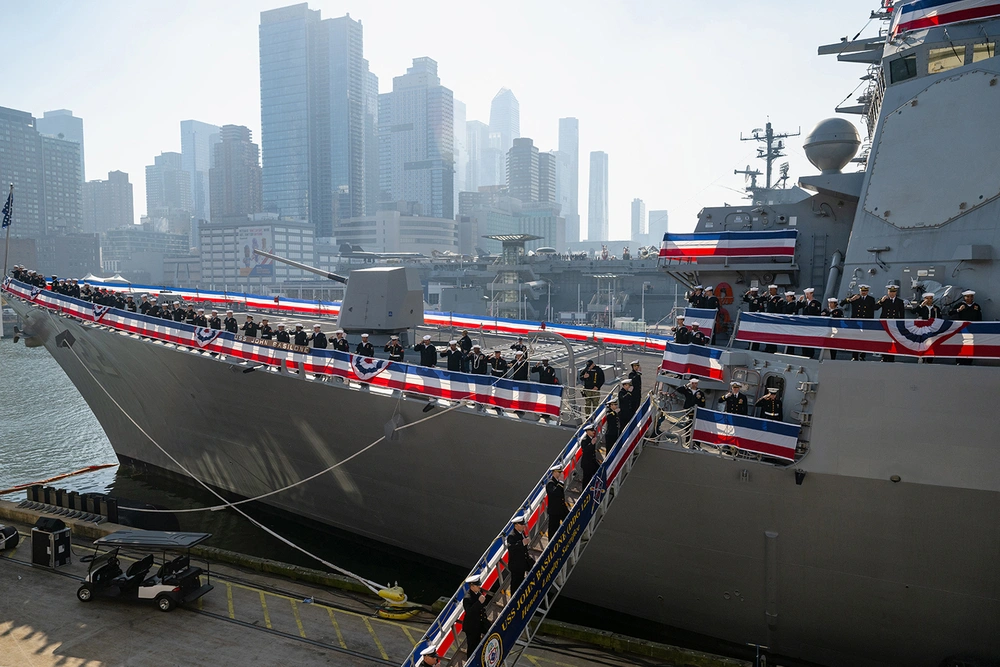 DVIDS - Images - USS John Basilone Commissions In NYC [Image 1 Of 7]