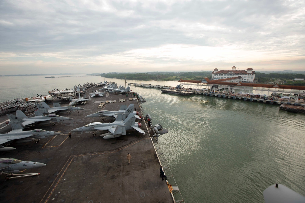 Abraham Lincoln pulls into Malaysia