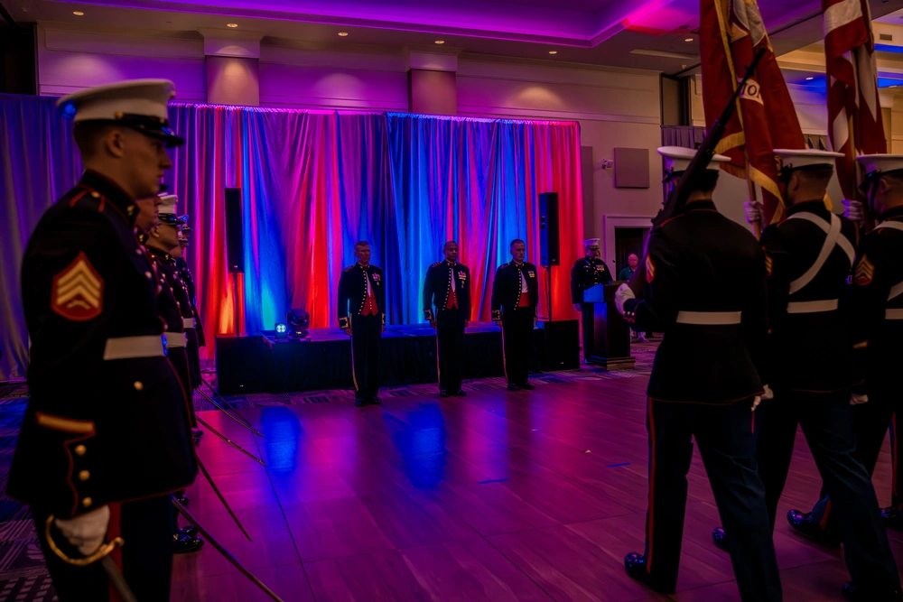 DVIDS Images Commandant, Gen. Smith, Attends II MEF Ball [Image 2 of 6]
