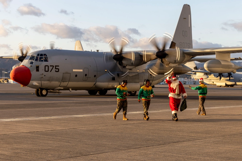 Dvids Images U S Marines Families Celebrate The Holiday Season