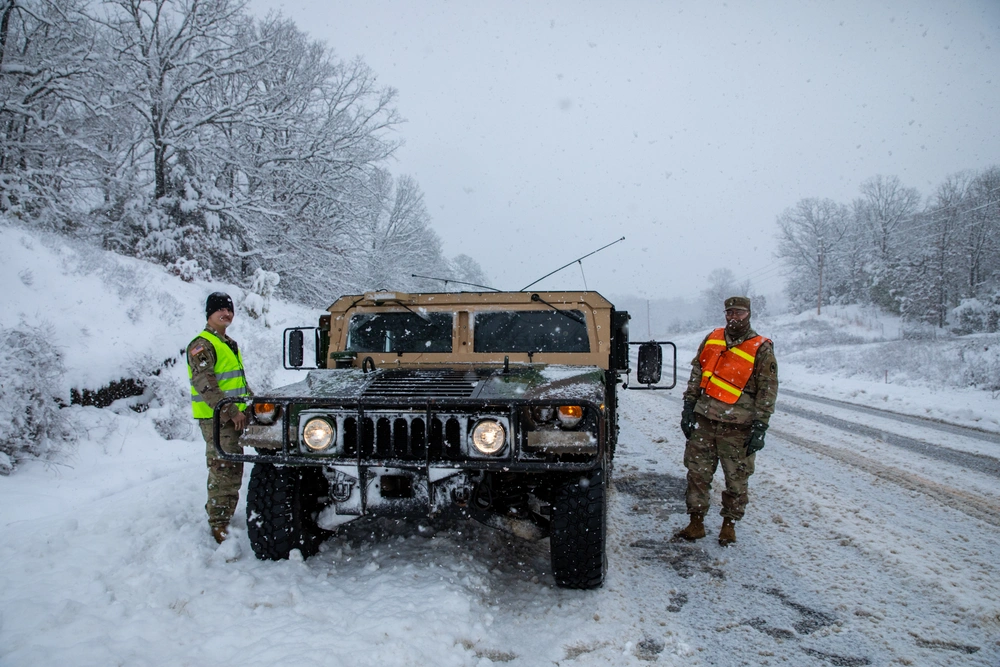 Dvids - Images - Arkansas Guardsmen Provide Support In Winter Weather 