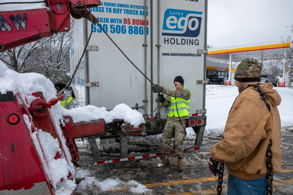 DVIDS - Images - Arkansas Guardsmen provide support in winter weather ...