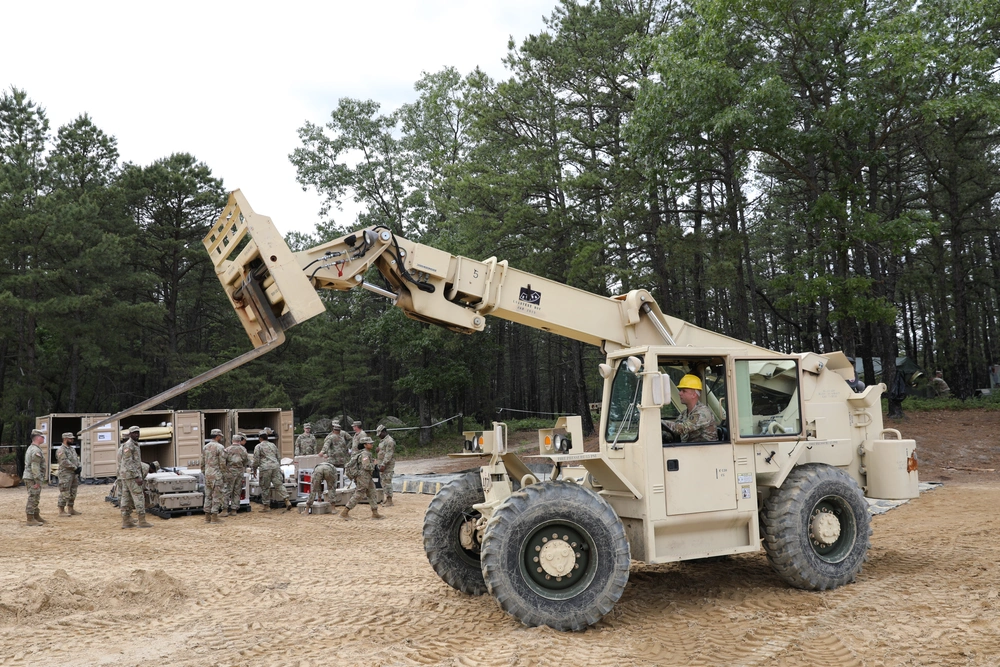 DVIDS - Images - 233rd QM CO establish Fuel System Supply