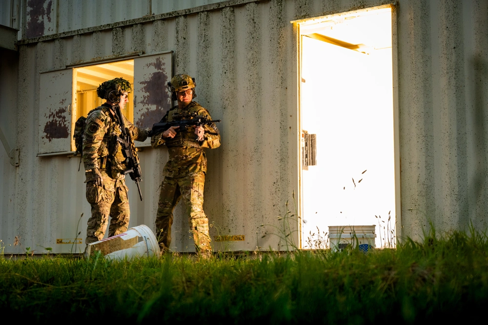 DVIDS Images 126 Security Forces - 1000w Q95 