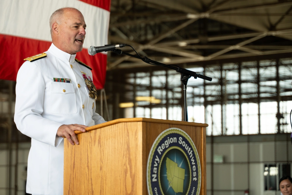 DVIDS Images CNRSW Change of - 1000w Q95 