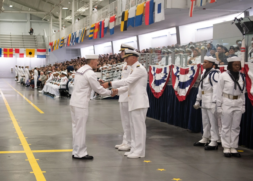 DVIDS Images Recruit Training - 1000w Q95 