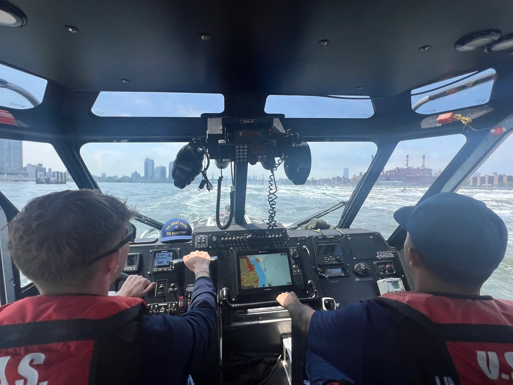 DVIDS Images U S Coast Guard Enforces Security Zone During Jet Ski 1000w Q95 