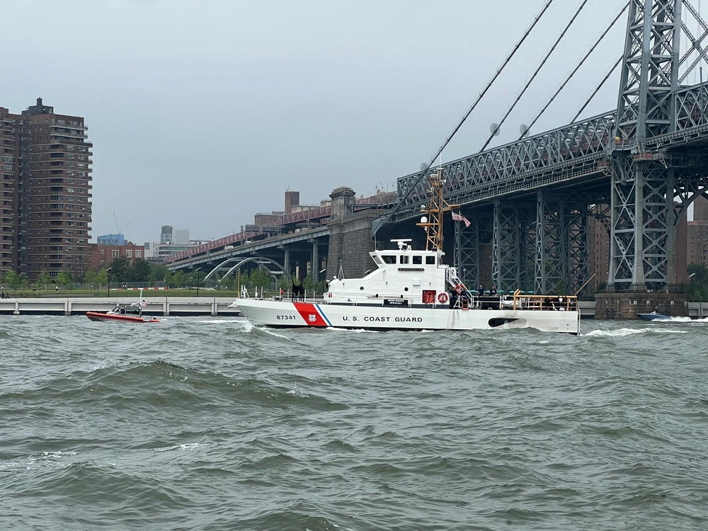 DVIDS Images U S Coast Guard Enforces Security Zone During Jet Ski 1000w Q95 