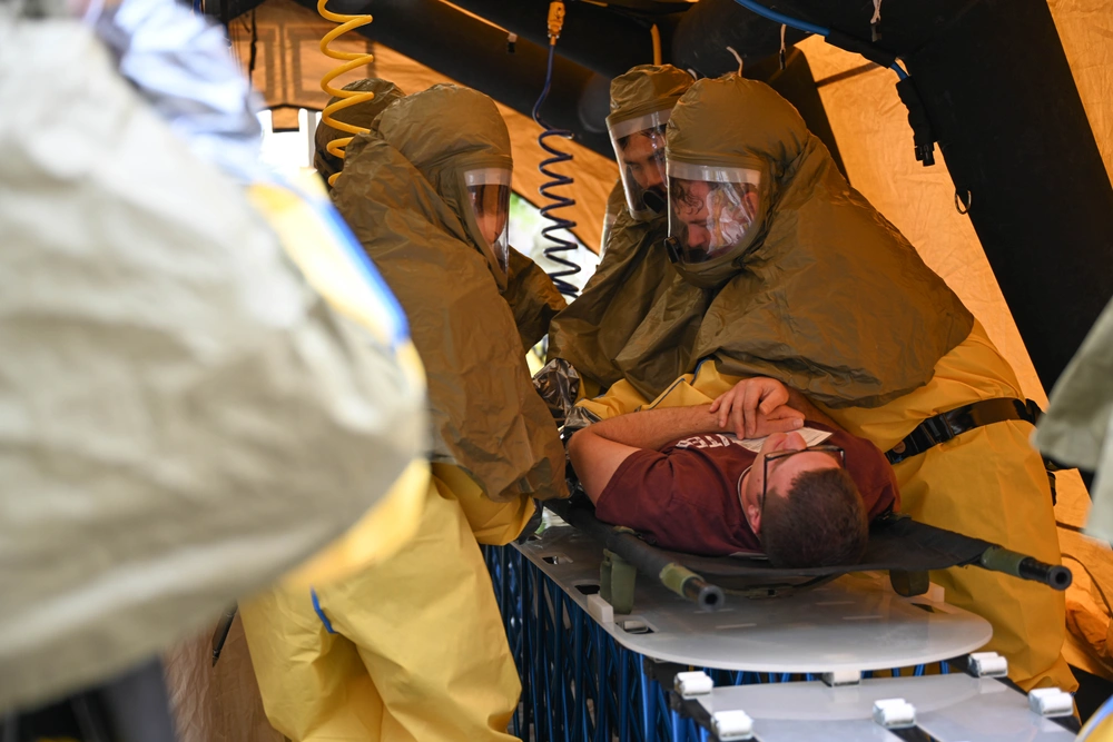 DVIDS Images Ellsworth AFB - 1000w Q95 