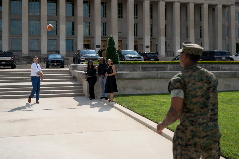 DVIDS Images SD Hosts NFL Player - 1000w Q95 