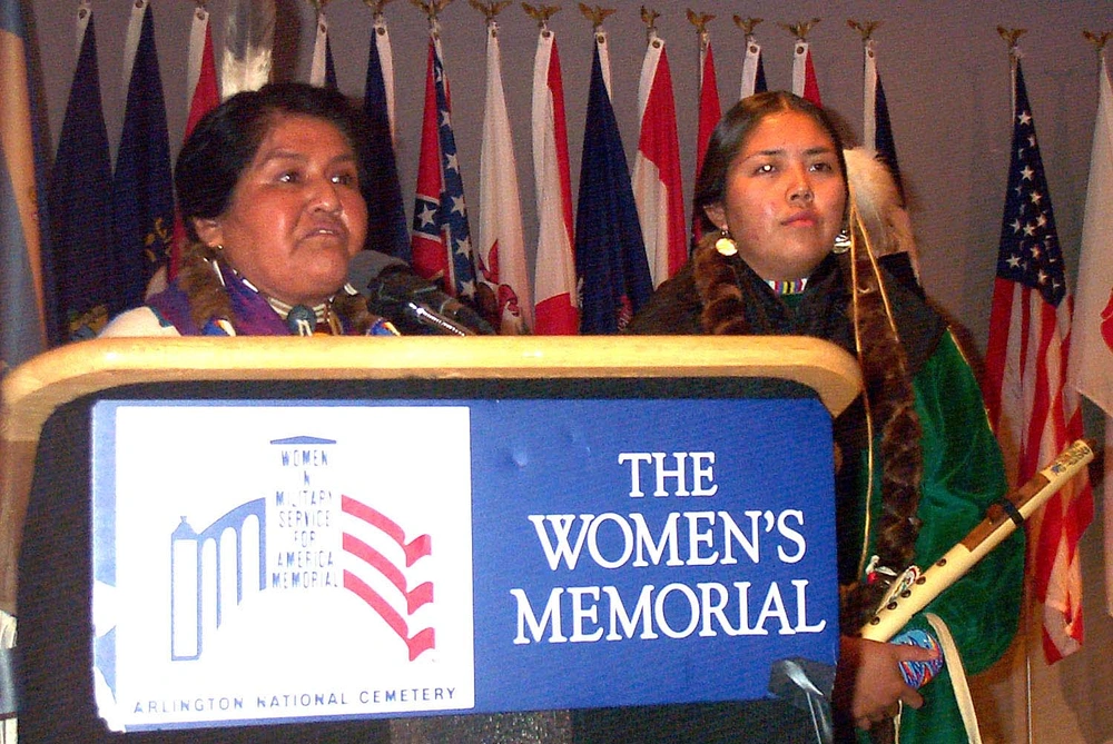 DVIDS Images Native American - 1000w Q95 