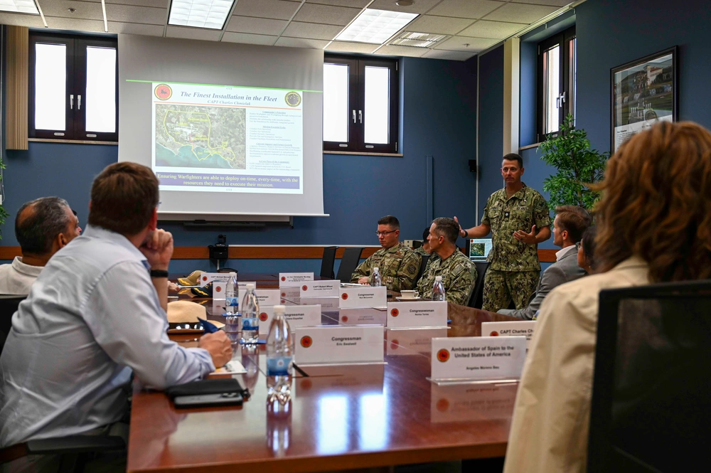 DVIDS Images Ambassador of - 1000w Q95 